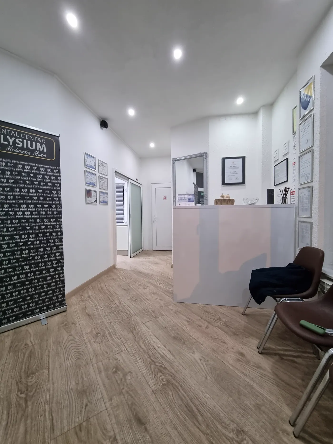 Dental centar Elysium dr. Mehrudin Musić — fotografija 1